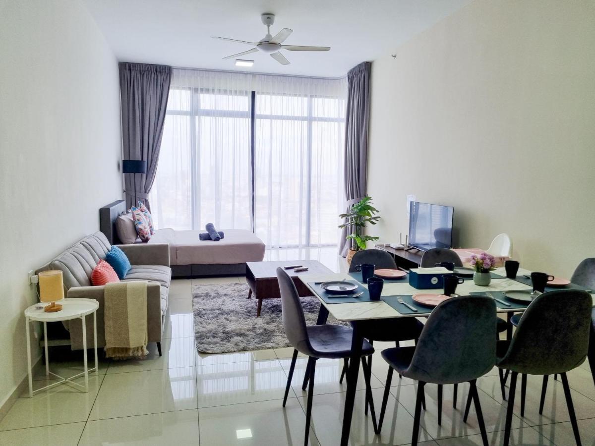 Lavish Beacon Executive Suites By Bin Dao Wu Homestay Penang George Town Buitenkant foto